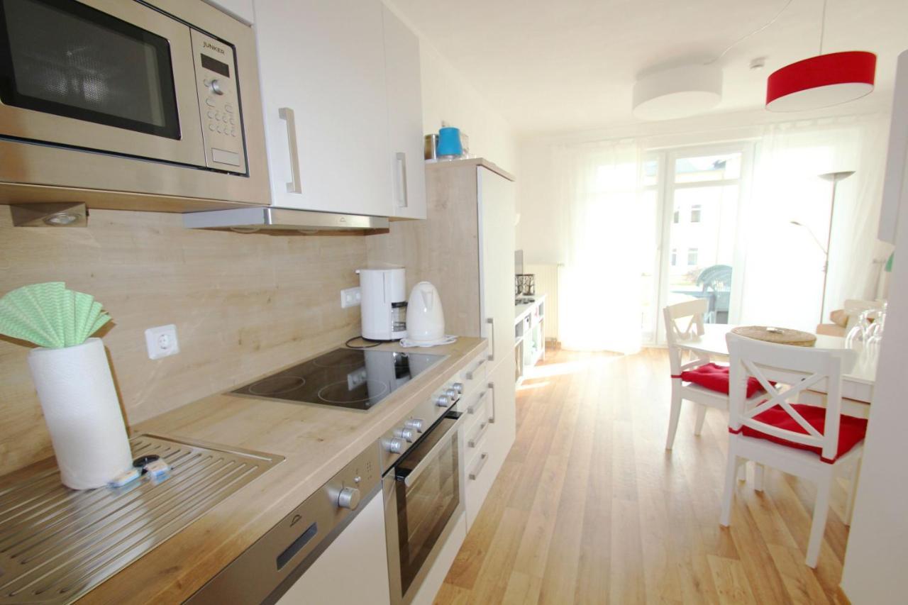 Terrasse, Gratis Nutzung Vom Ahoi Erlebnisbad Und Sauna In Sellin - Meeresblick Fewo 32 Goehren  Εξωτερικό φωτογραφία